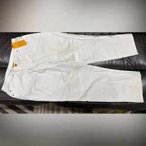 Women’s size 16 White Ruby Rd. Jeans